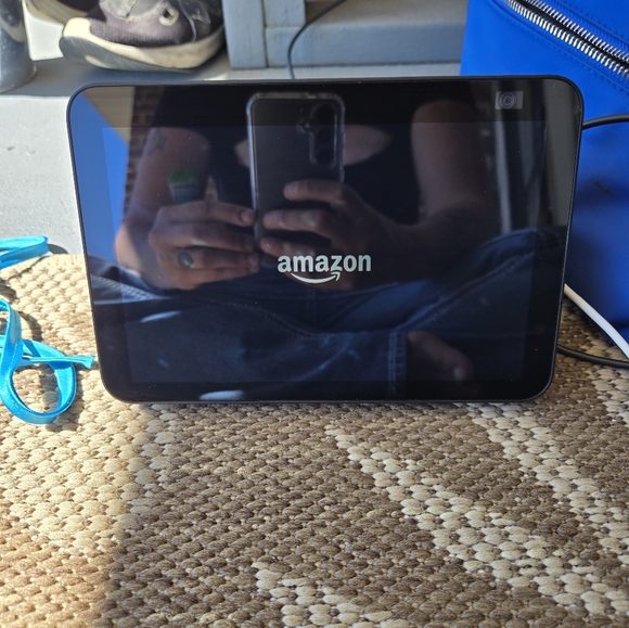 Echo Show 8 - Picture 2 of 5